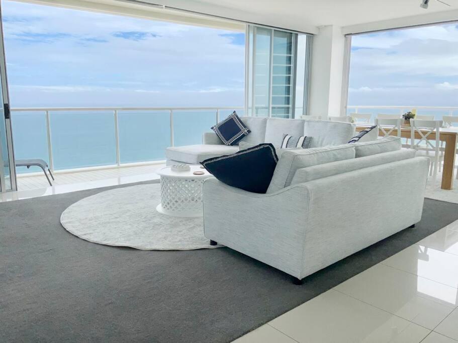 Air On Broadbeach Beachfront 2Level Stunning Apartment With 180 Degree Views Gold Coast Exterior foto