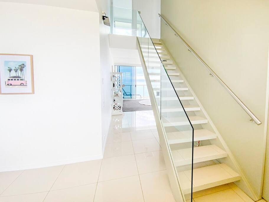Air On Broadbeach Beachfront 2Level Stunning Apartment With 180 Degree Views Gold Coast Exterior foto